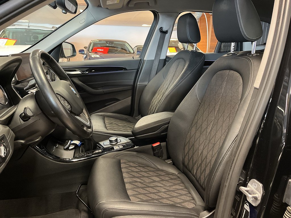 BMW X1 xDrive25e/X Line/Head up/Navi/Plug in/En ägare