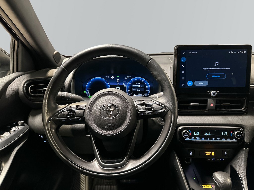 Toyota Yaris  1,5 HYBRID 130 5D STYLE VINTERHJUL