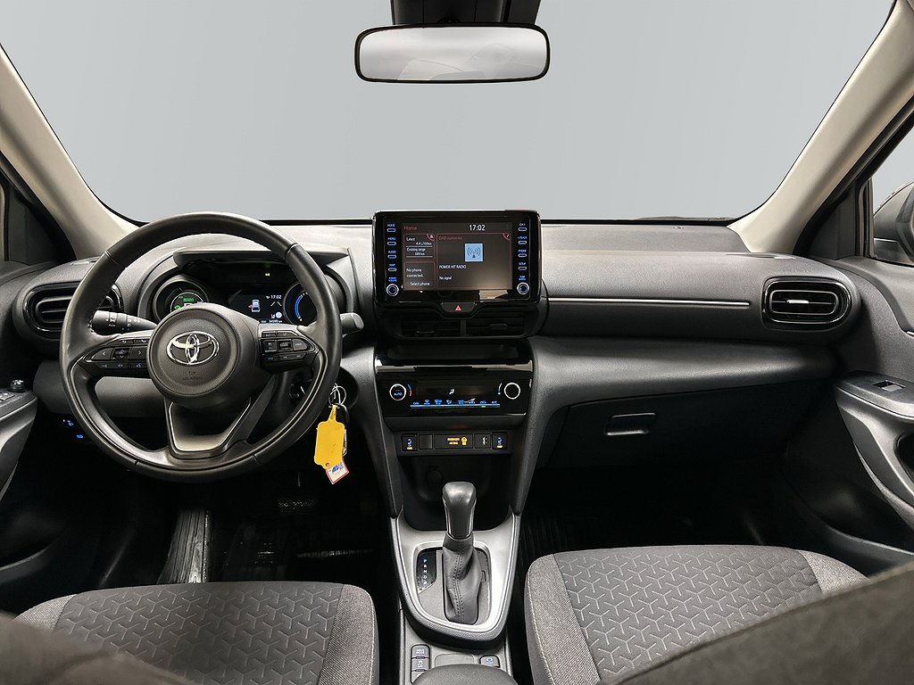 Toyota Yaris Cross 1,5 HYBRID ACTIVE VINTERHJUL P-SENSOR SPI