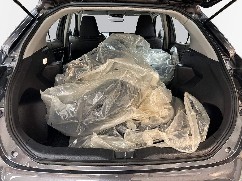 Toyota Yaris Cross 1,5 HYBRID ACTIVE VINTERHJUL P-SENSOR SPI