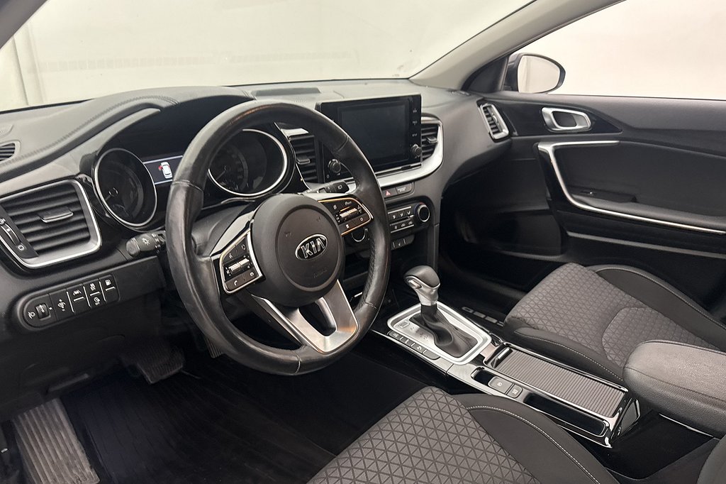 Kia Ceed SW Plug-in Hybrid M/K-Värmare CarPLay B-Kamera