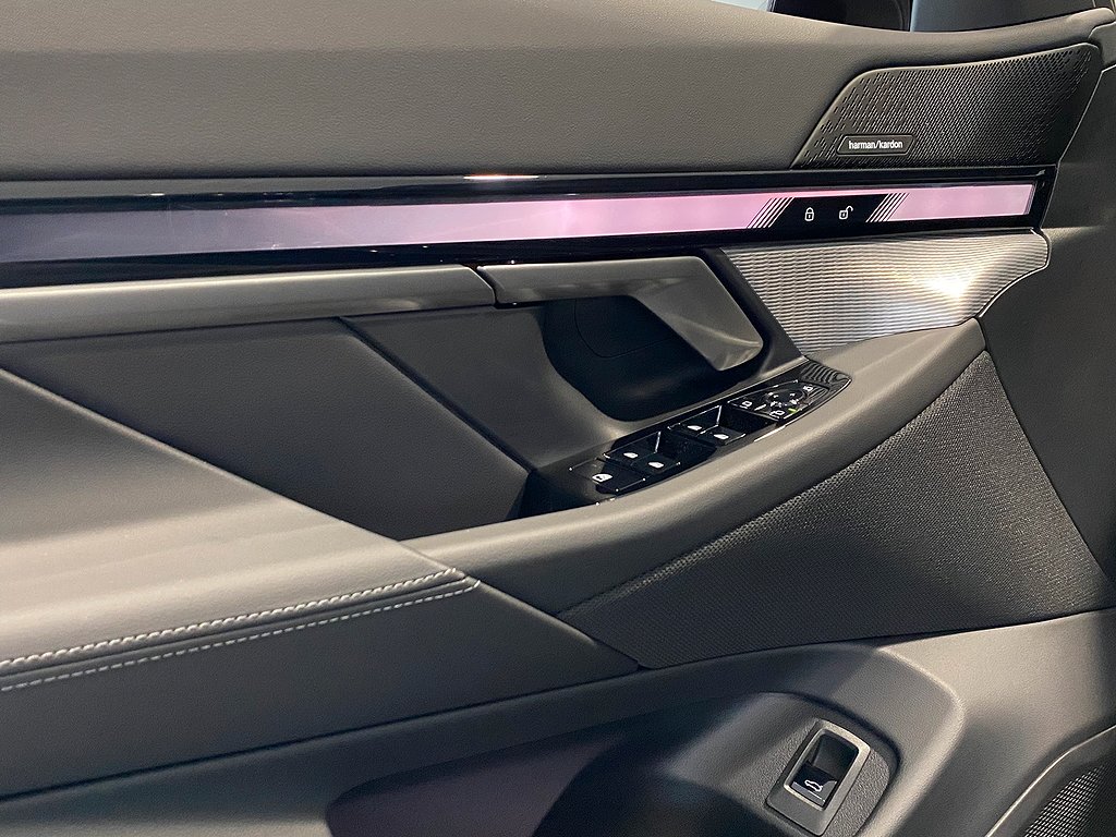 BMW 530e xDrive Touring M-Sport H/K Adaptiv Farthållare Drag