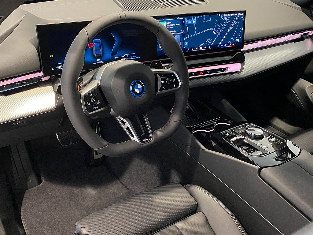 BMW 530e xDrive Touring M-Sport H/K Adaptiv Farthållare Drag