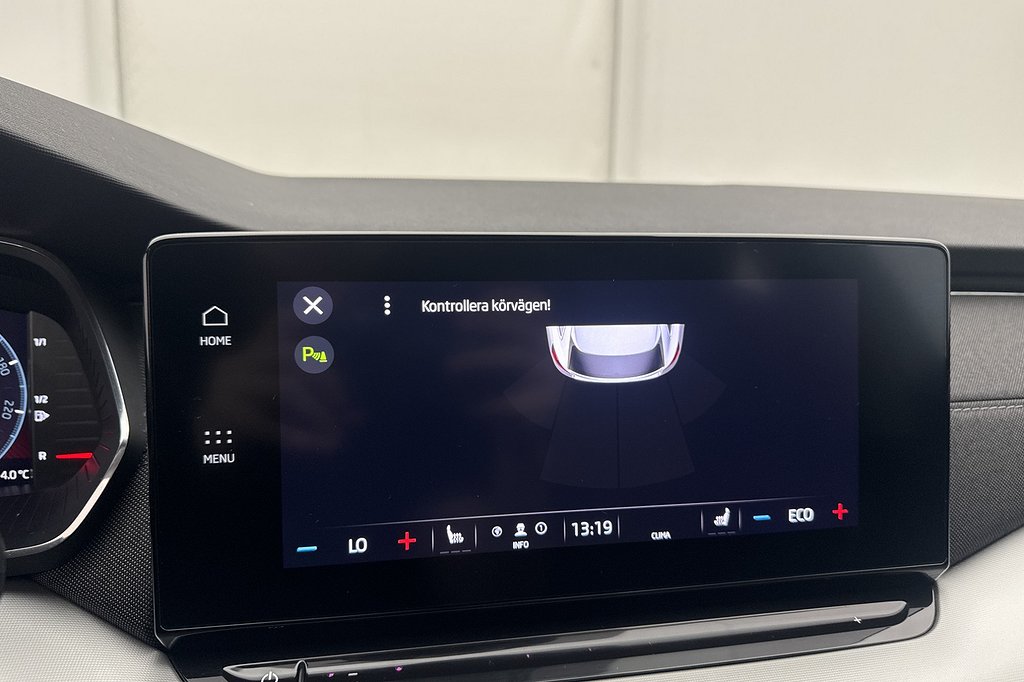 Skoda Octavia Kombi iV Style P-Sensorer CarPlay Adaptiv-Fart