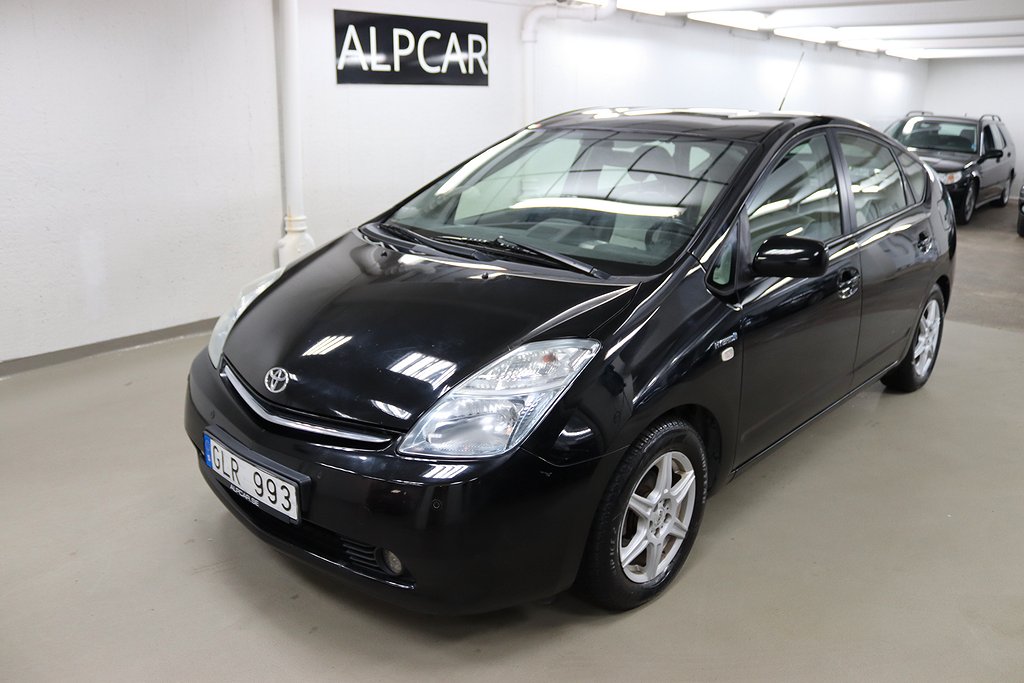 Toyota Prius 1.5 112HK KEYLESS JBL SKINN SENSOR BAK NYBES