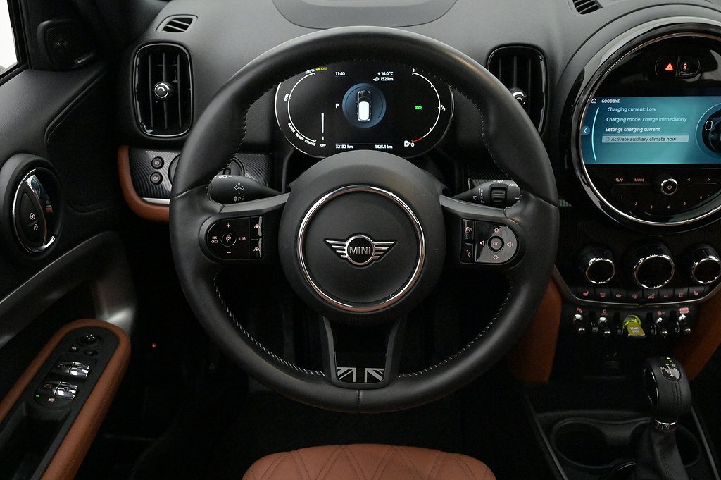 MINI Countryman Cooper SE ALL4 Maximise Läder Pano HUD H/K