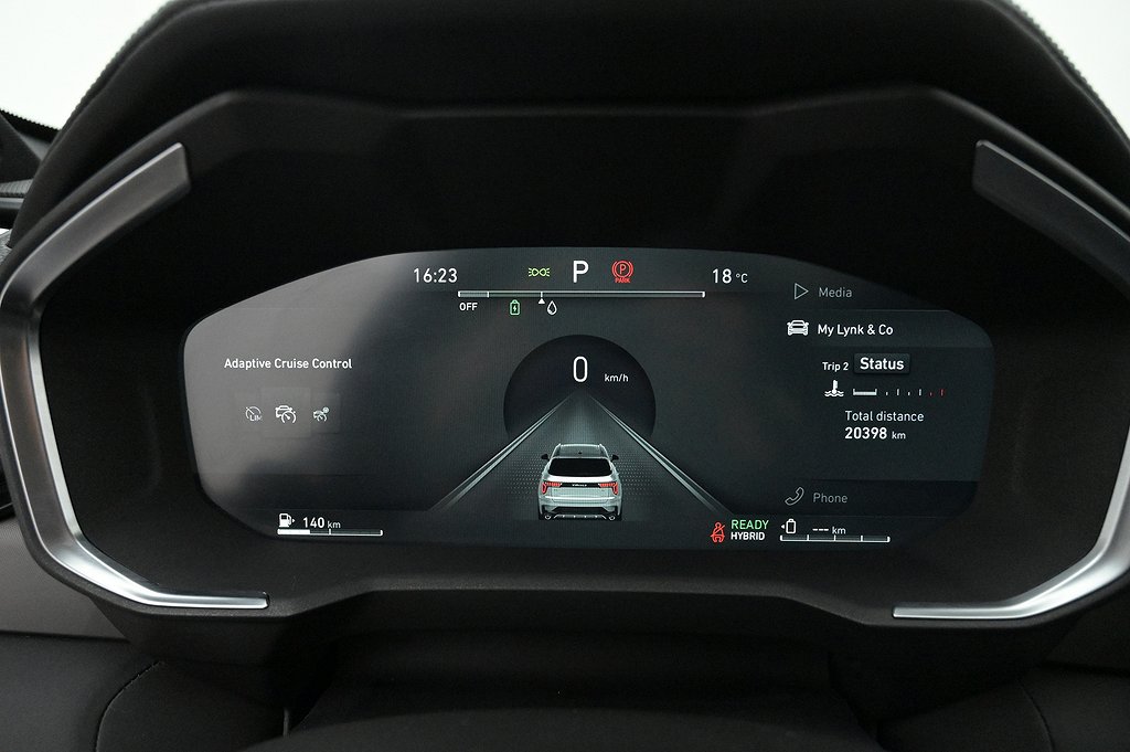 Lynk & Co 01 PHEV Pano 360 Adap Farth Infinity BLIS