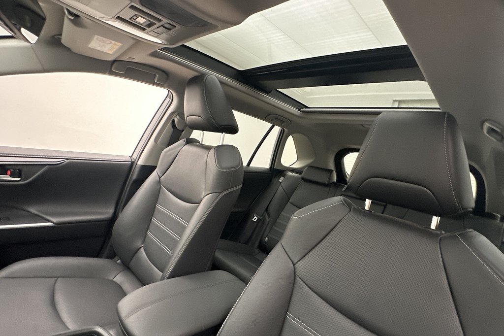 Toyota RAV4 Hybrid AWD Executive Pano 360° JBL Ventilerade
