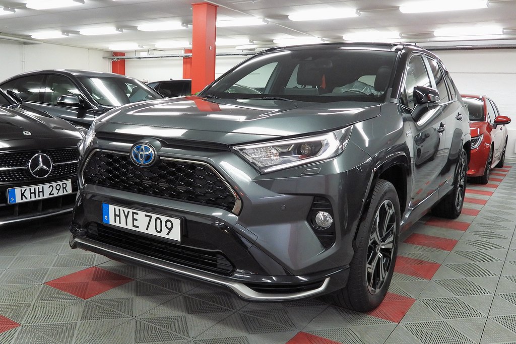 Toyota RAV4 Plug-in Hybrid E-CVT Style JBL SoV Hjul Panorama