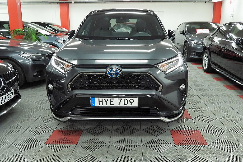 Toyota RAV4 Plug-in Hybrid E-CVT Style JBL SoV Hjul Panorama
