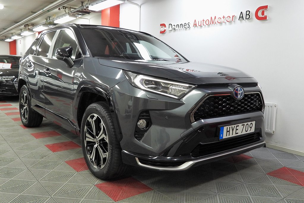 Toyota RAV4 Plug-in Hybrid E-CVT Style JBL SoV Hjul Panorama
