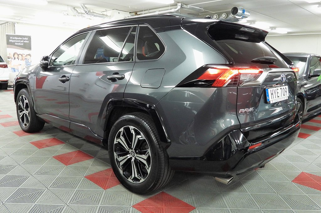Toyota RAV4 Plug-in Hybrid E-CVT Style JBL SoV Hjul Panorama