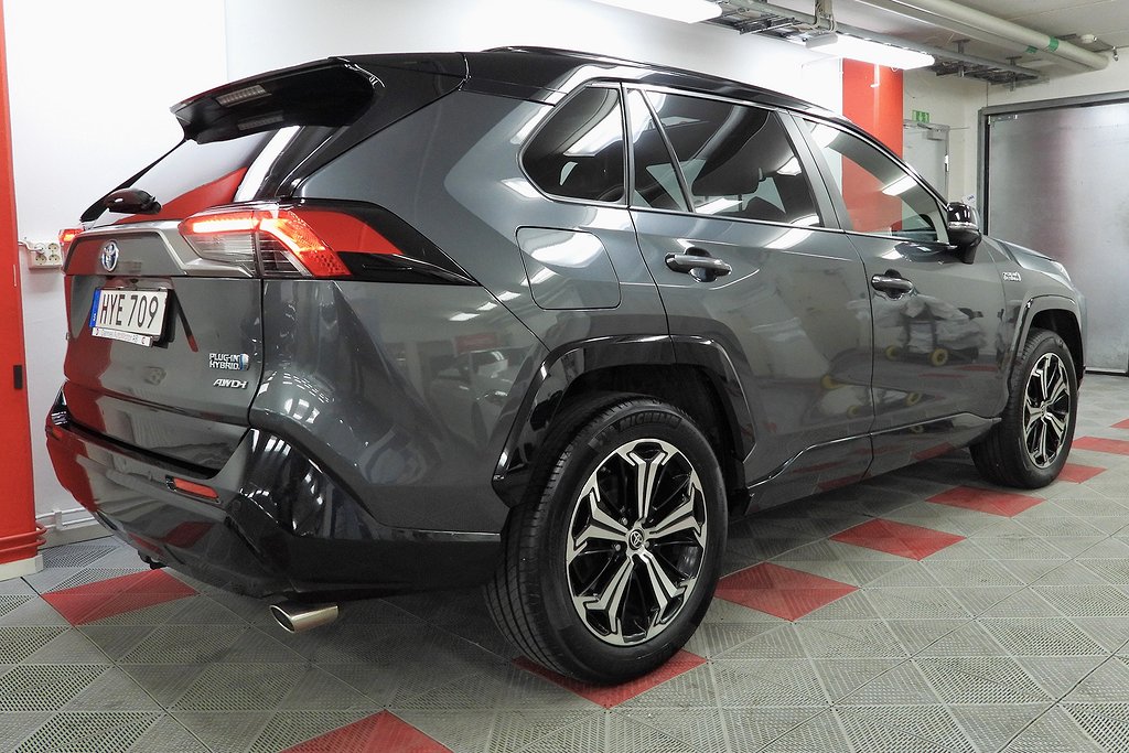 Toyota RAV4 Plug-in Hybrid E-CVT Style JBL SoV Hjul Panorama