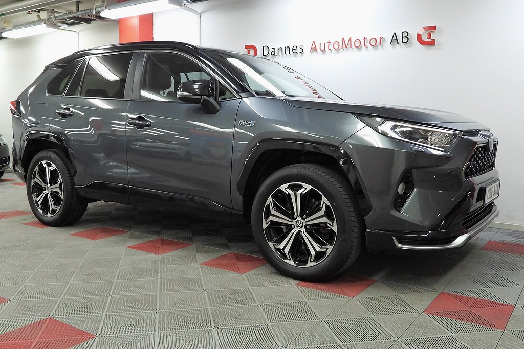 Toyota RAV4 Plug-in Hybrid E-CVT Style JBL SoV Hjul Panorama
