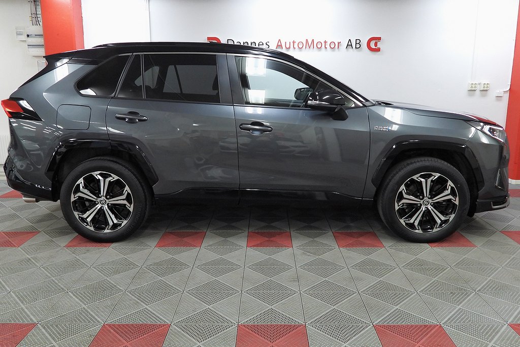Toyota RAV4 Plug-in Hybrid E-CVT Style JBL SoV Hjul Panorama