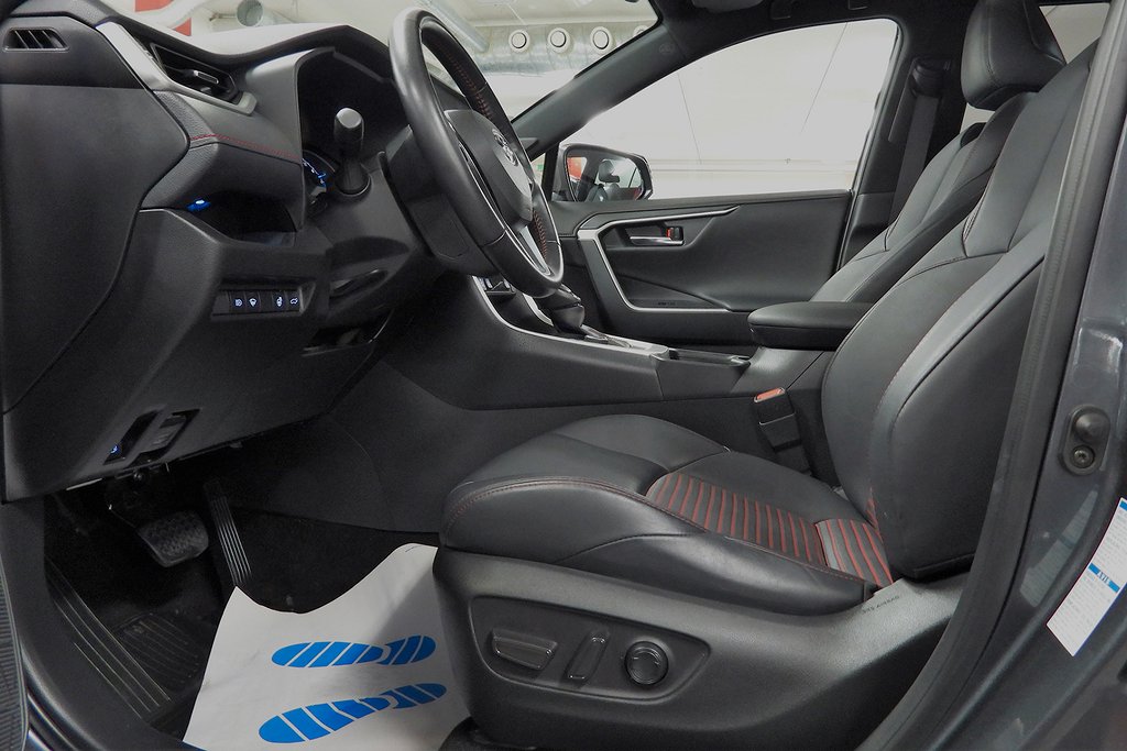 Toyota RAV4 Plug-in Hybrid E-CVT Style JBL SoV Hjul Panorama