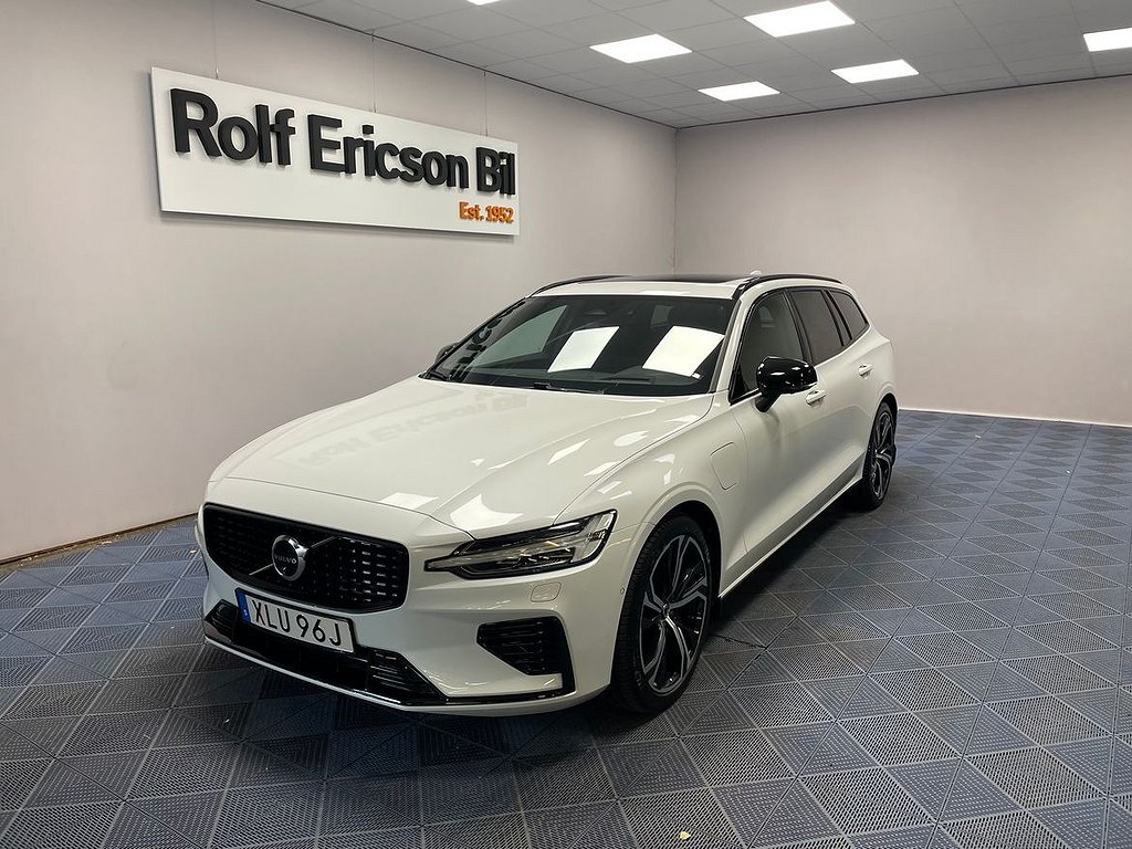 Volvo V60 T6 Ultra Dark
