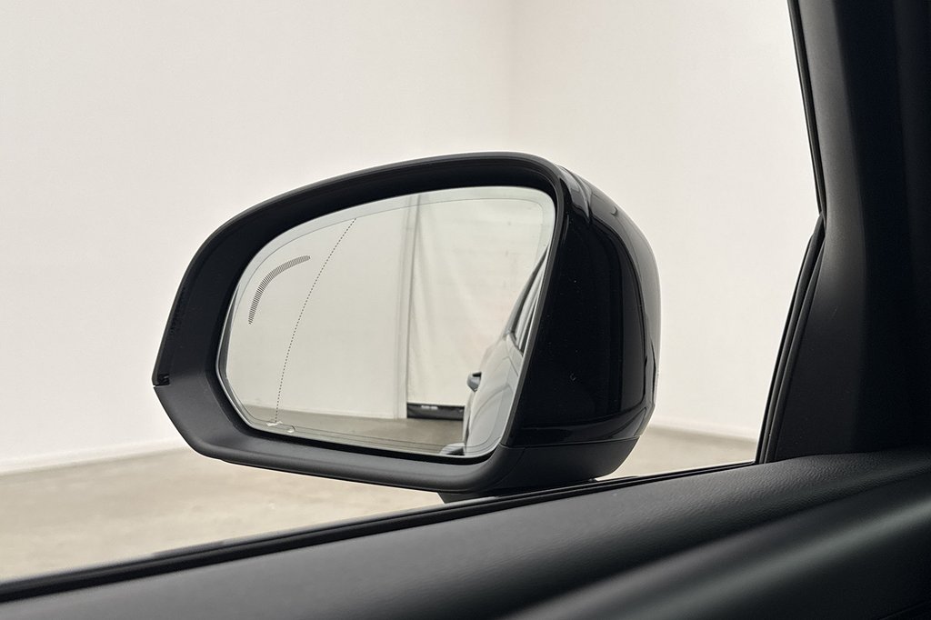 Volvo XC40 T5 TwEn 262hk R-Design VOC Värmare Pano H/K Skinn