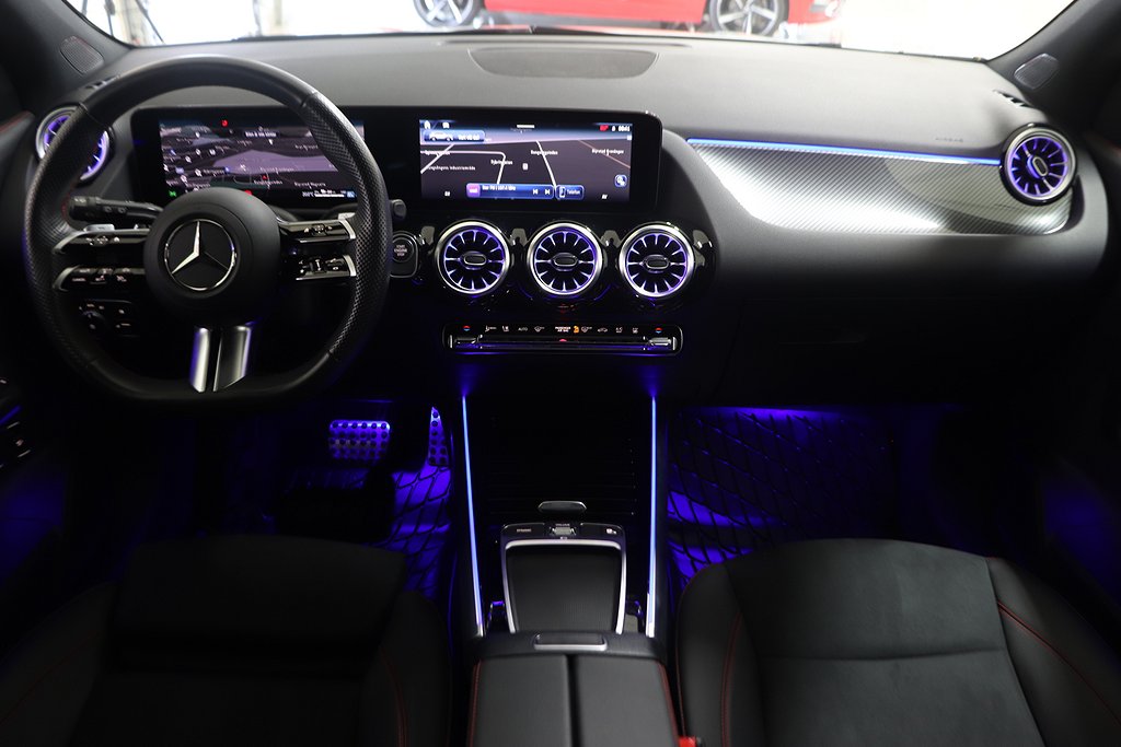 Mercedes-Benz GLA 250 e AMG B-Kam Navi Drag Nyservad MOMS