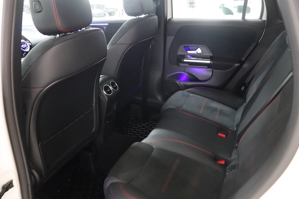 Mercedes-Benz GLA 250 e AMG B-Kam Navi Drag Nyservad MOMS