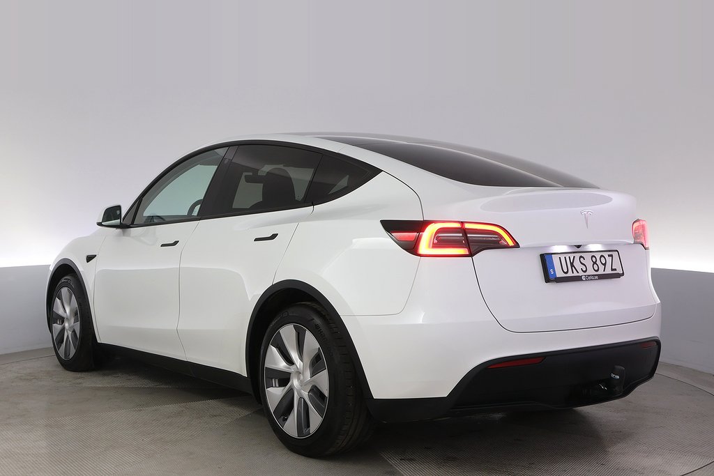 Tesla Model Y Standard Range RWD Autopilot Pano Drag V-hjul