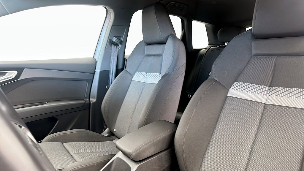 Audi Q4 e-tron 50 299 Hk quattro Proline Advanced