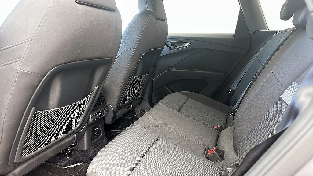 Audi Q4 e-tron 50 299 Hk quattro Proline Advanced