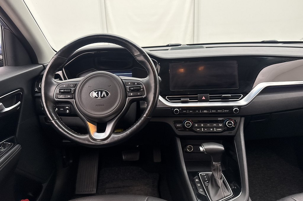 Kia Niro P-HEV Advance Plus 2 Cockpit Kamera Skinn Dragkrok