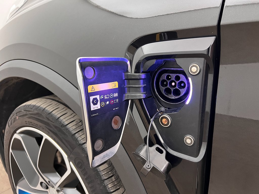 Lynk & Co 01 PHEV DCT | Panorama | Dragkrok | Navigation