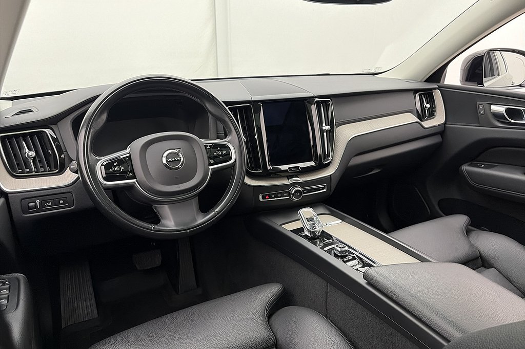 Volvo XC60 T6 Recharge AWD Inscription Pano Värm Drag Kamera