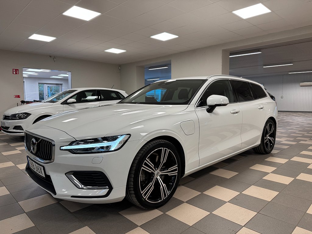 Volvo V60 T6 Helskinn Inscription Kamera Harman/Kardon CarPlay Navi Drag