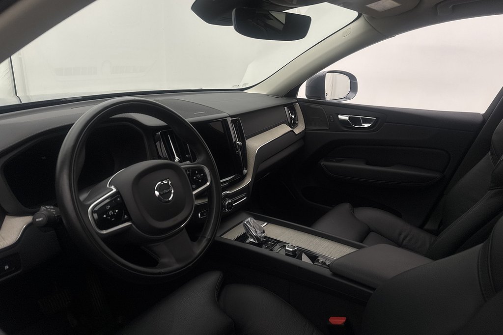 Volvo XC60 Recharge T6 AWD Inscription Pano Drag H/K Värmare