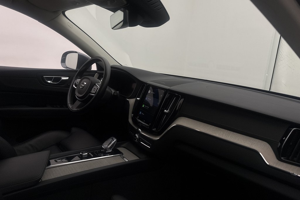 Volvo XC60 Recharge T6 AWD Inscription Pano Drag H/K Värmare