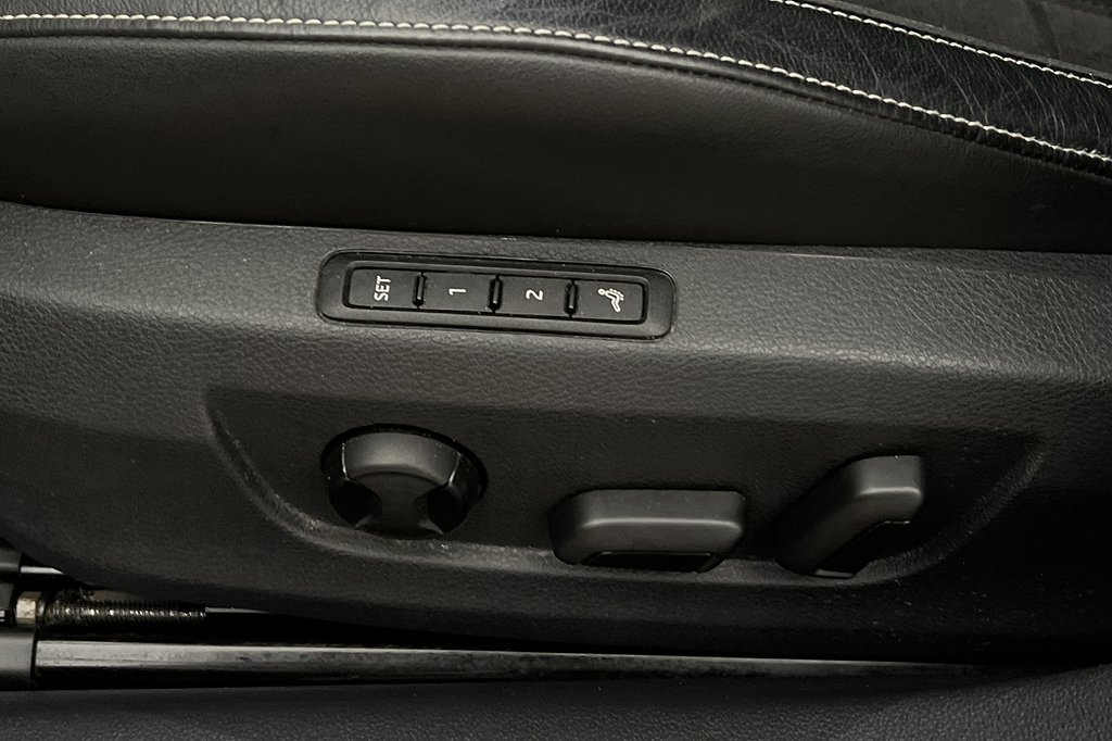 Skoda Superb iV Plugin Business Värm Drag Canton Kamera