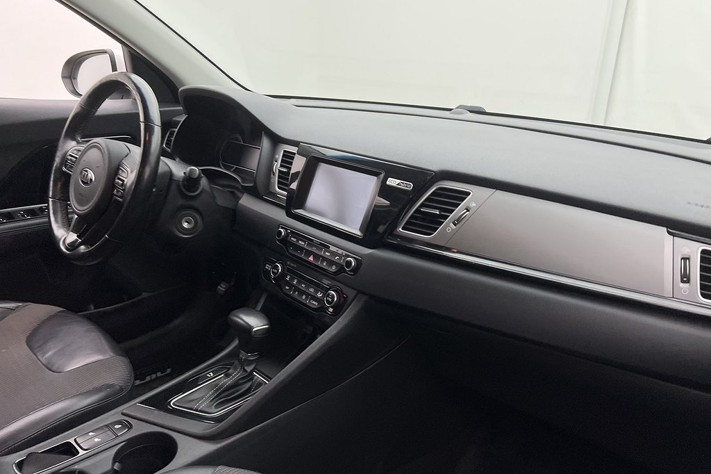 Kia Niro Hybrid DCT 141hk Advance Plus Kamera Navi CarPlay