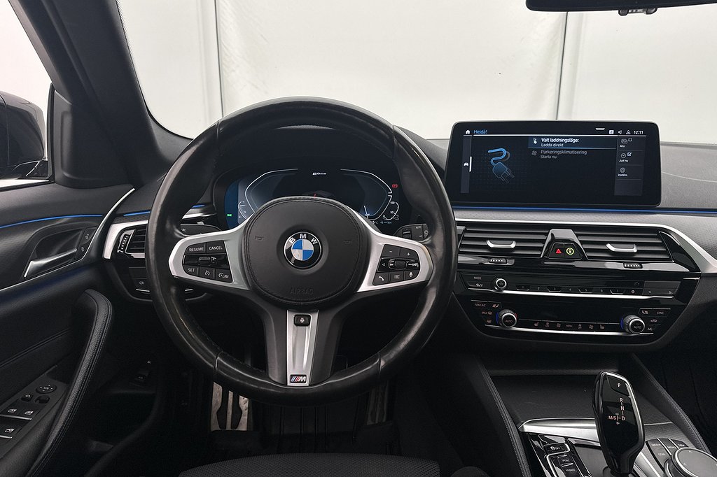 BMW 530e Touring 292hk M Sport Pano 360° HUD Drag Ambient