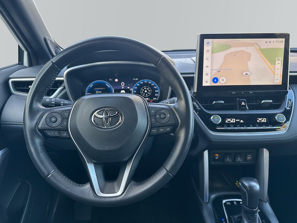 Toyota Corolla Cross 2.0 HSD AWD-i Executive JBL/V-Hjul/M-Värmare