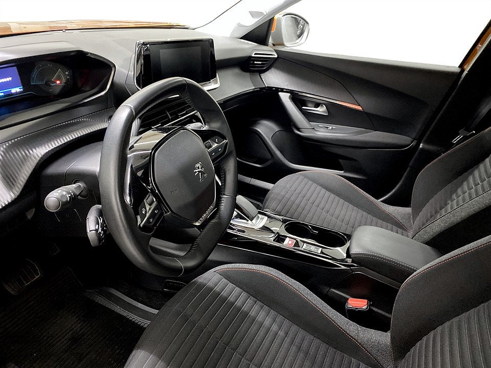 Peugeot E-2008 Active Pack 50 kWh 136hk Aut – INK. TRYGGHETSPAKET