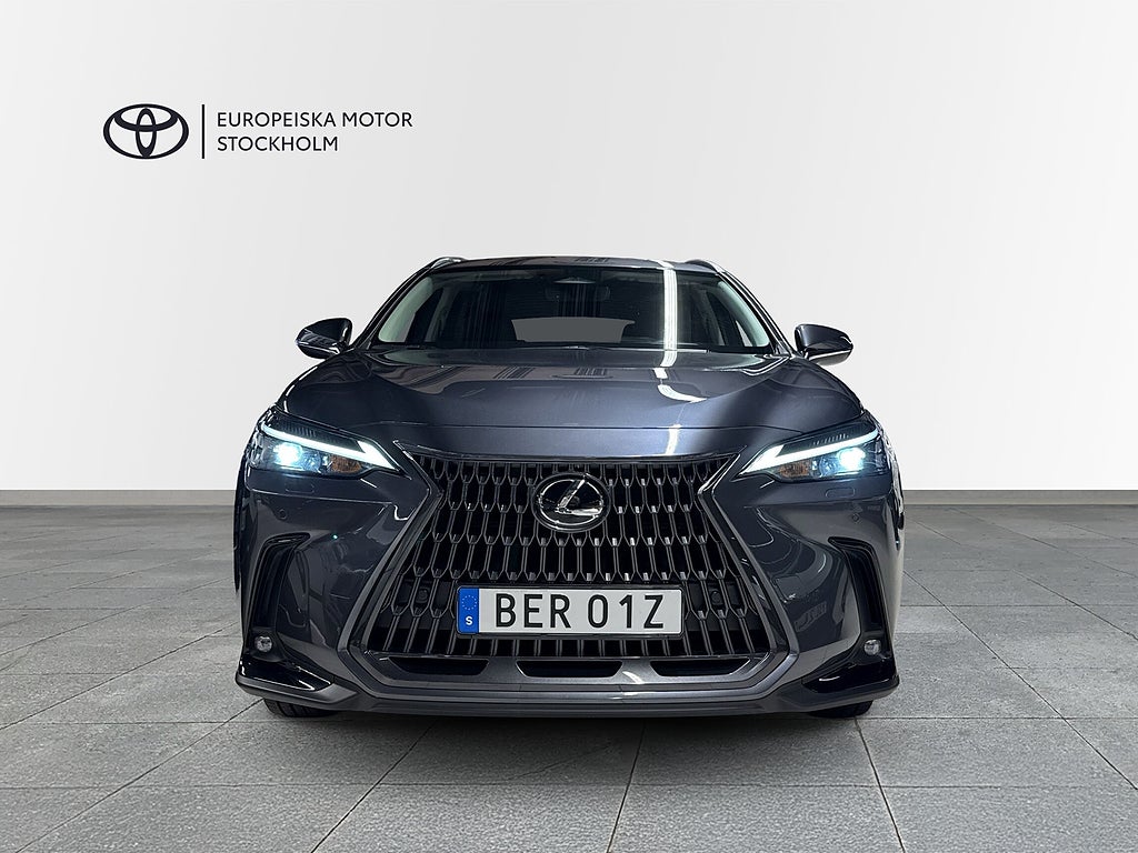 Lexus NX 350h AWD Business Line / V-Hjul / Skinn / 3550mil