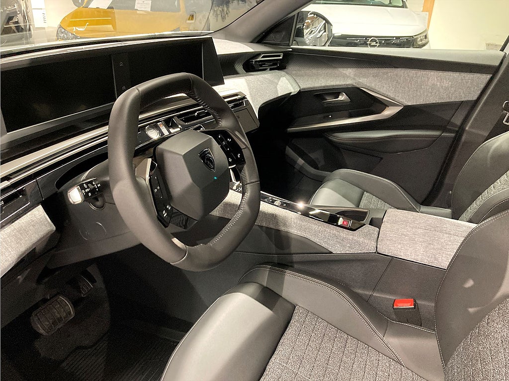 Peugeot 3008 Allure Hybrid 136hk – KAMPANJ! PRIVATLEASA FRÅN 24 MÅN