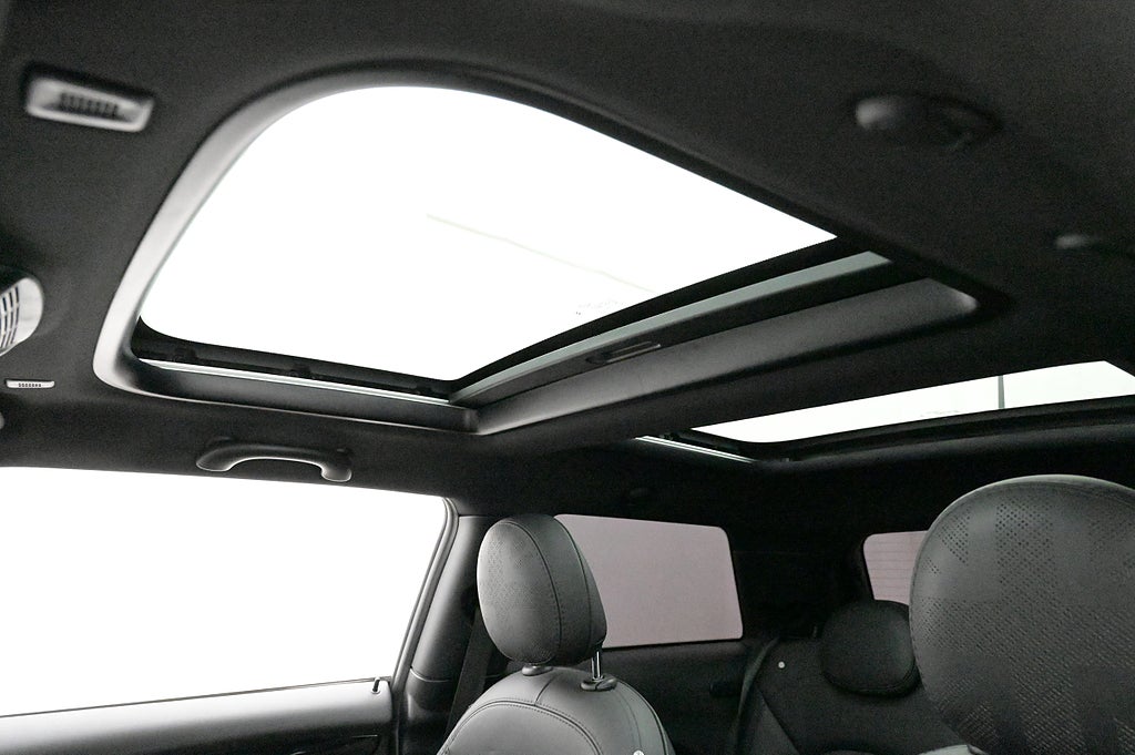 MINI Cooper SE Electric 32,6 kWh Maximise Pano H/K 4.99%