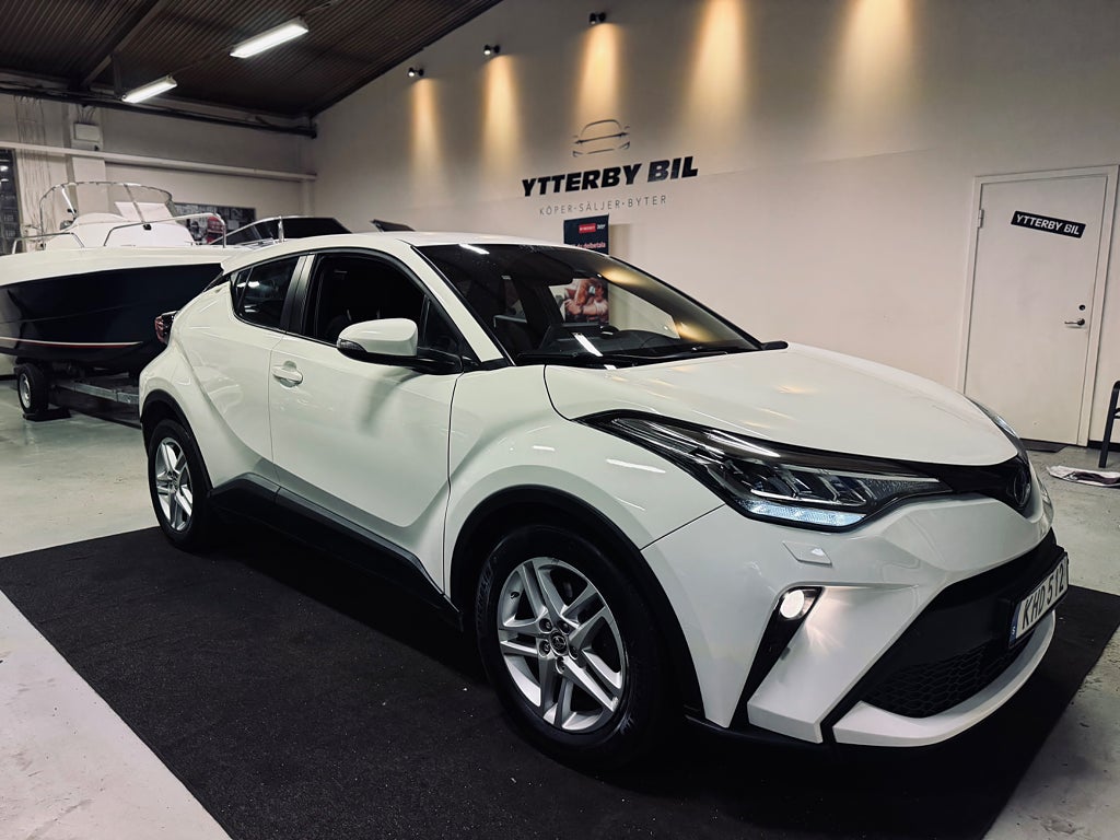 Toyota C-HR Hybrid CVT Active EU6 Backkamera MOMS! SOV Hjul!