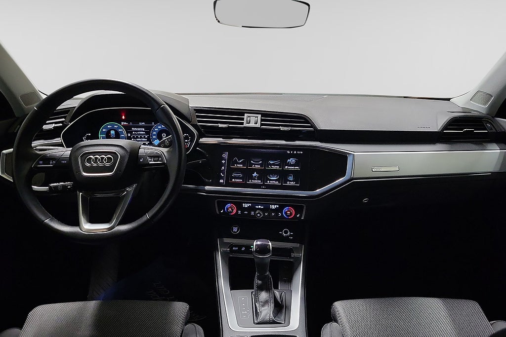 Audi Q3 45 TFSI e S Tronic 245hk Proline / Vinterhjul