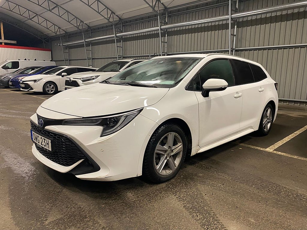 Toyota Corolla Touring Sports Hybrid 1,8 Style Teknikpaket | Vinterhjul