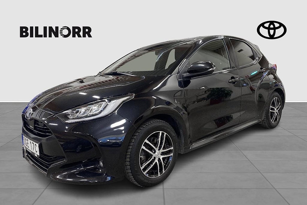Toyota Yaris Hybrid CVT Style | Vinterhjul