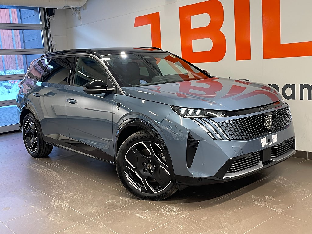 Peugeot E-5008 GT – PRIVATLEASING