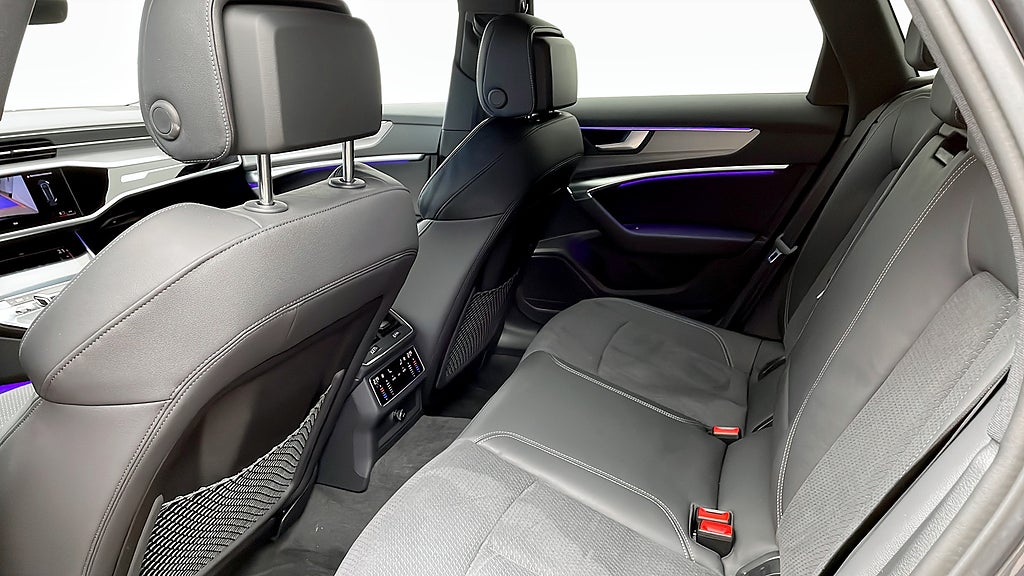 Audi A6 Avant 55 TFSIe 367 Hk Quattro S-line / Rattvärme