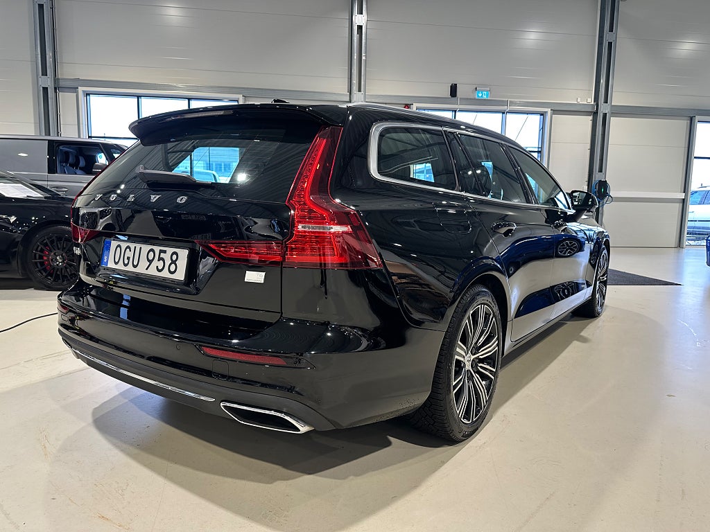 Volvo V60 Recharge T6 AWD PRO, Navi/Skinn/Krok