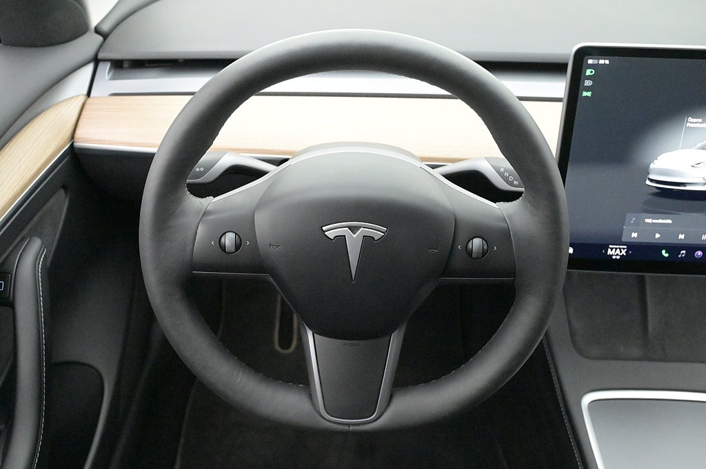 Tesla Model 3 Performance AWD Refresh Autopilot Panorama