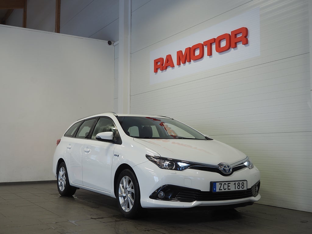 Toyota Auris Touring Sports Hybrid e-CVT Active Kamera M-Värmare